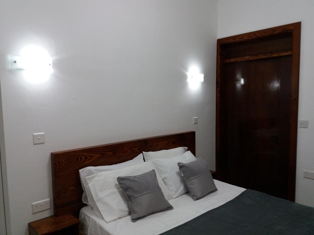 Beachfront Deluxe Apartment Marsalforn Exterior photo