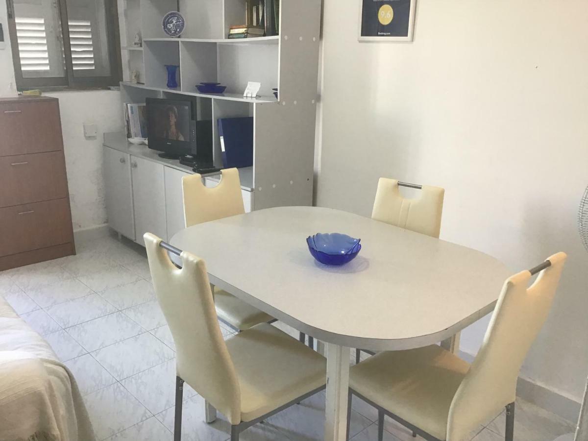 Beachfront Deluxe Apartment Marsalforn Exterior photo
